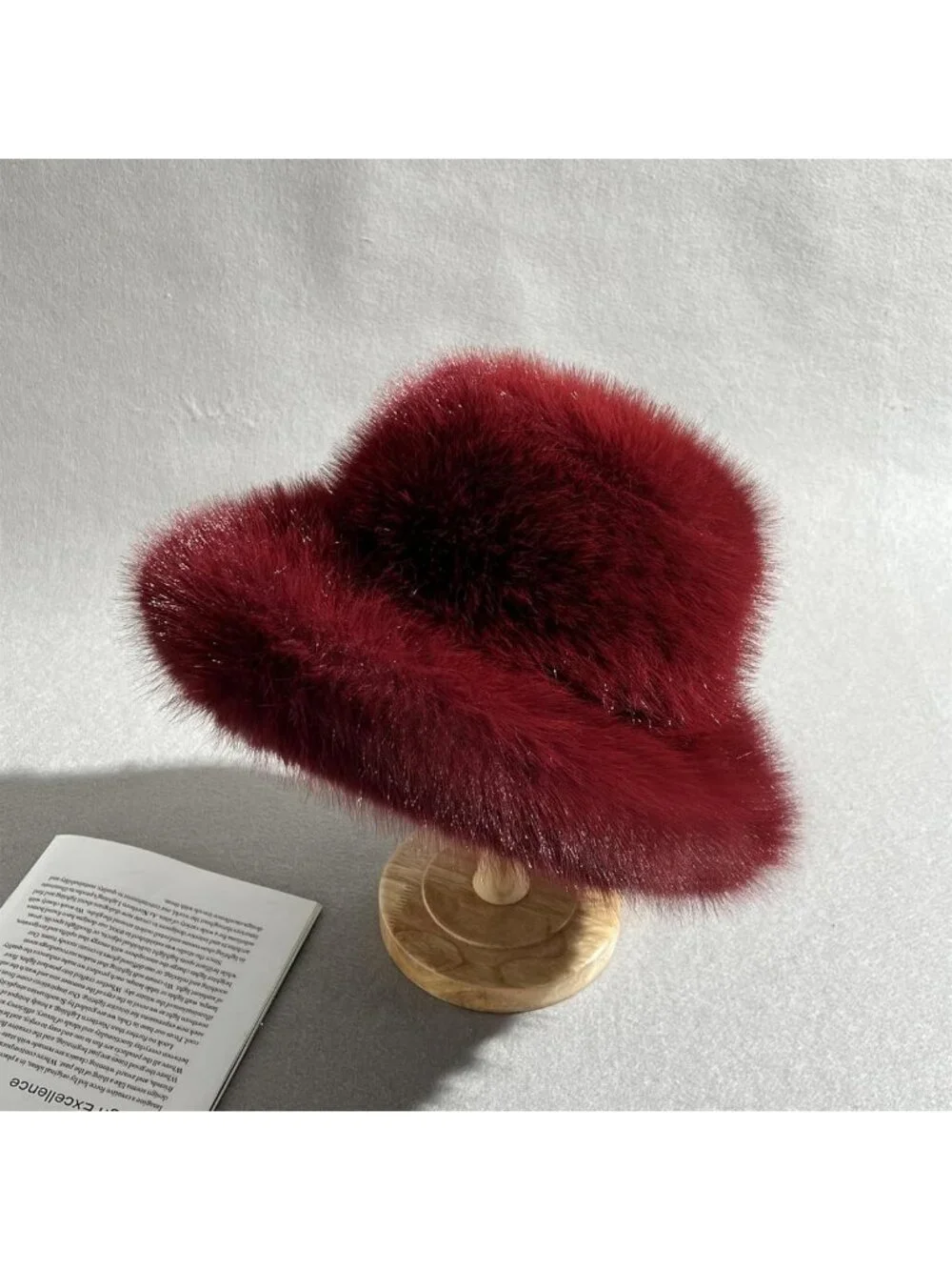 Cozy Oversized Faux Fur Bucket Hat for Women – Soft & Fluffy Winter Accessory